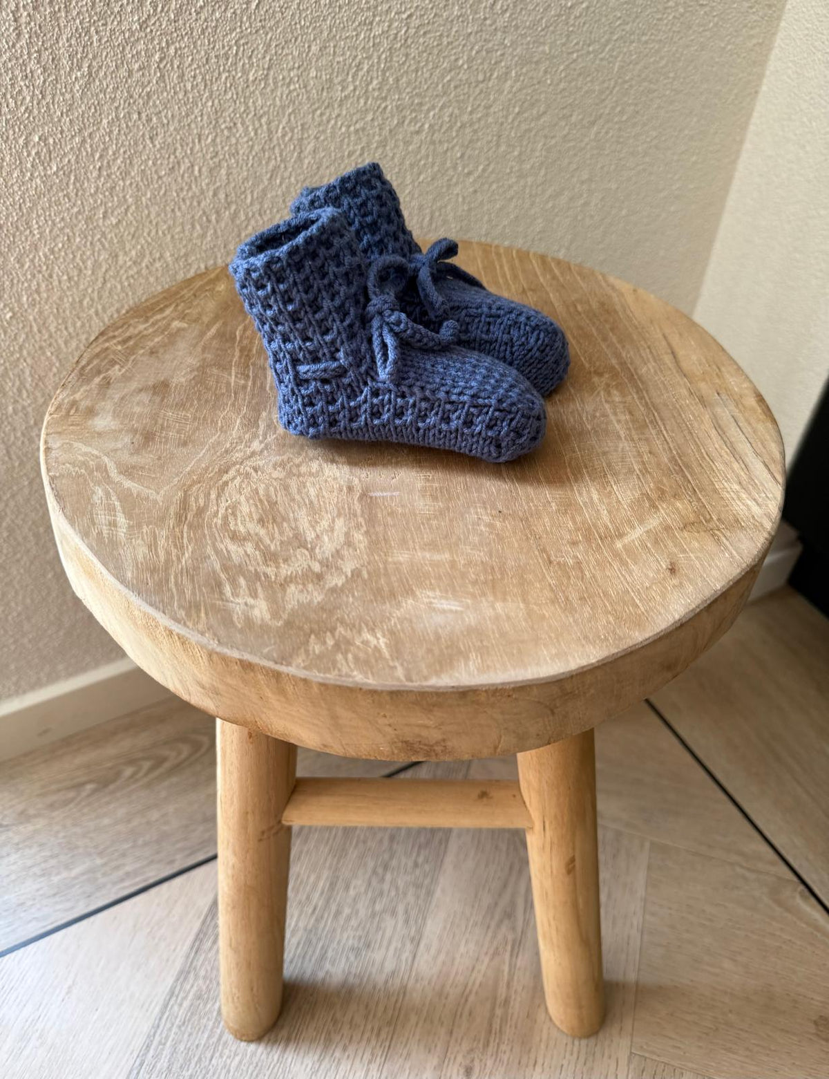 Gebreide slofjes voor baby in blauw, Soul Goods Little Soul