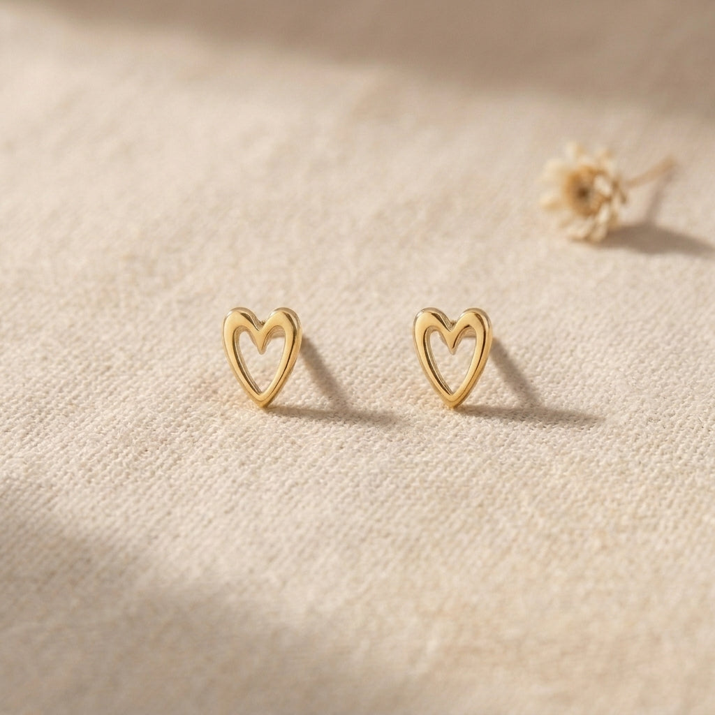 Gouden oorknopjes met open hartje, Soul Goods