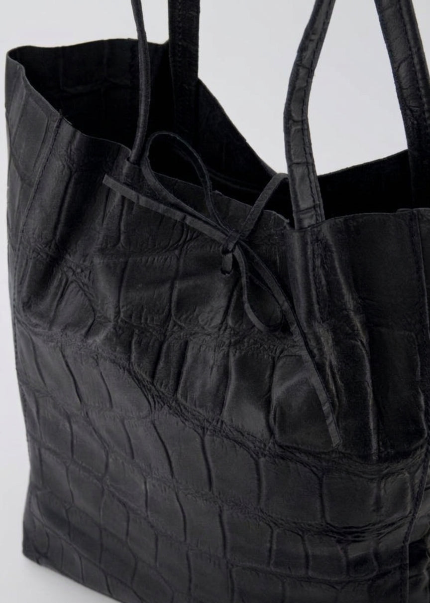Shopper van zwart leer in croco look, dagelijks dragen